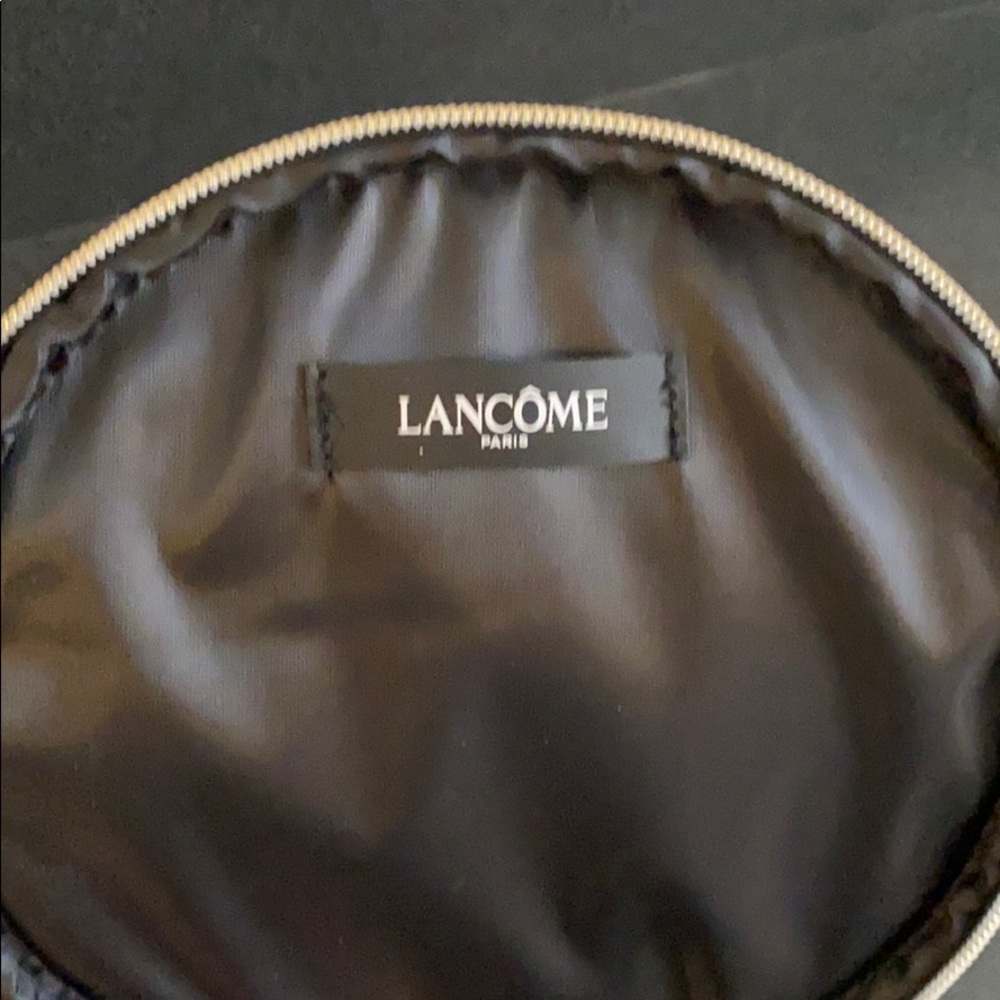 🔥Free🔥3 for $15🔥 Lancome MakeUp Bag/Purse 💄👜 - Picture 7 of 7